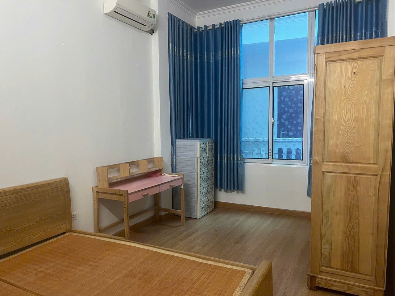 Cho thuê nhà ngõ Giếng Mứt, 3.5 tầng x 32m2, 2 ngủ, 8 Triệu ở gia đình, nhóm ngoan - Ảnh chính